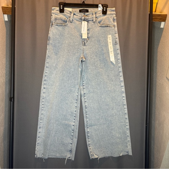 Banana Republic Denim - Banana Republic Light Wash Wide-Leg Jeans